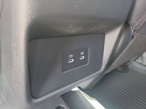 New 2026 Nissan Rogue SV FWD image 9