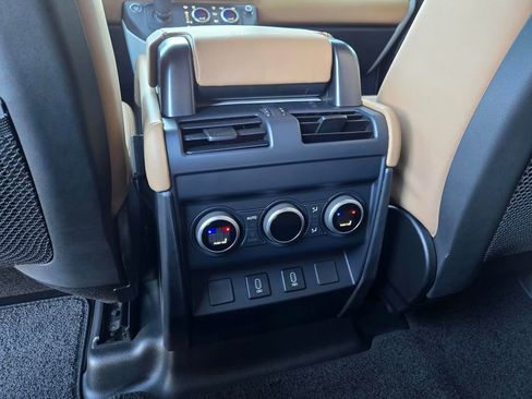 New 2026 Land Rover Defender 110 X-Dynamic SE AWD/4WD image 8