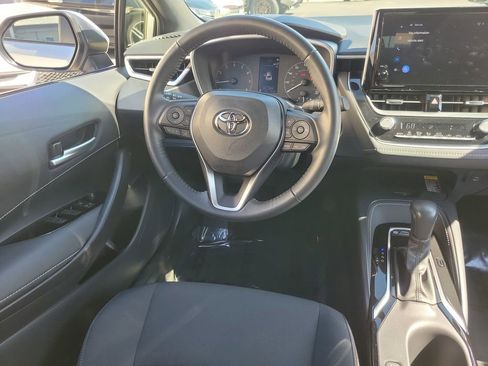 Used 2024 Toyota Corolla SE w/ SE Package image 11