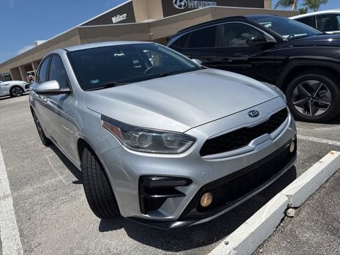 Used 2019 Kia Forte LXS FWD image 5