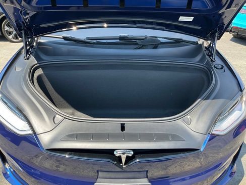 Used 2023 Tesla Model X AWD/4WD image 11