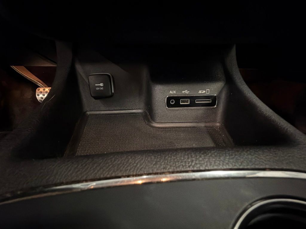 Used 2015 Dodge Durango Citadel w/ Technology Group AWD/4WD image 24