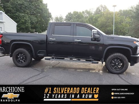 Used 2021 Chevrolet Silverado 2500 High Country AWD/4WD image 1