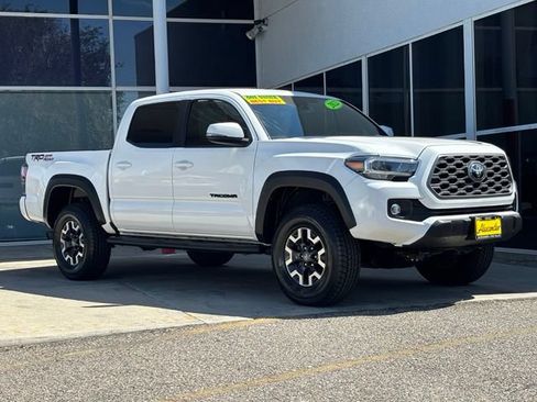 Used 2022 Toyota Tacoma TRD Off-Road w/ Technology Package RWD image 35