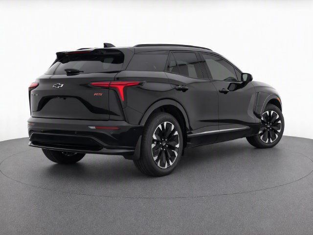 Used 2025 Chevrolet Blazer EV RS AWD/4WD image 3