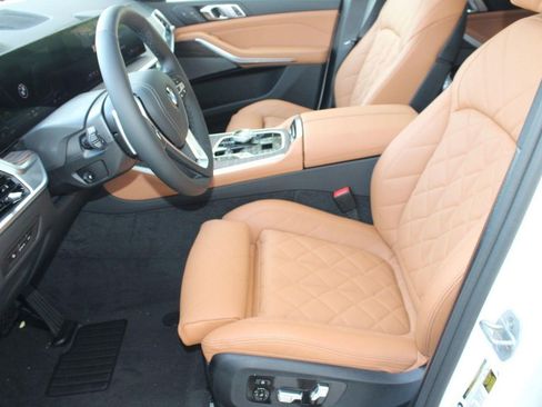 New 2026 BMW X5 xDrive40i AWD/4WD image 5