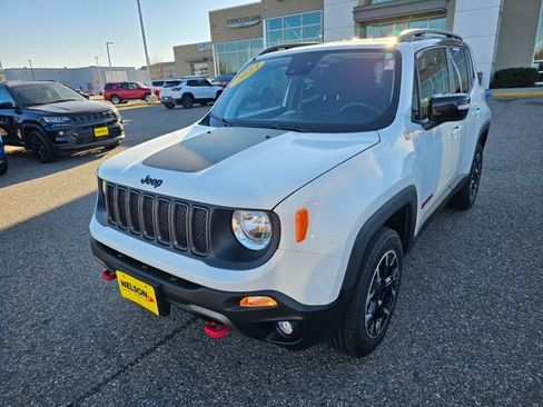 Used 2023 Jeep Renegade Trailhawk image 2