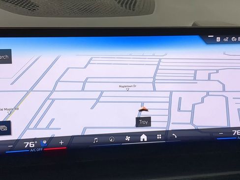 Used 2024 BMW X5 M60i image 28