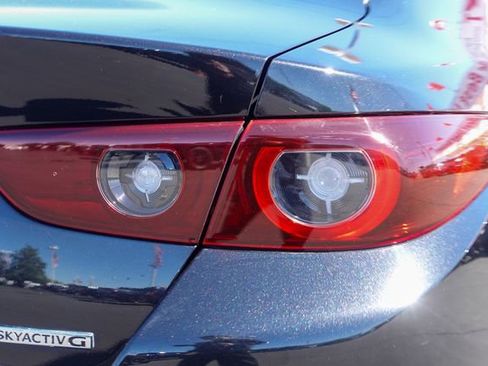 Used 2022 MAZDA MAZDA3 s AWD/4WD image 7