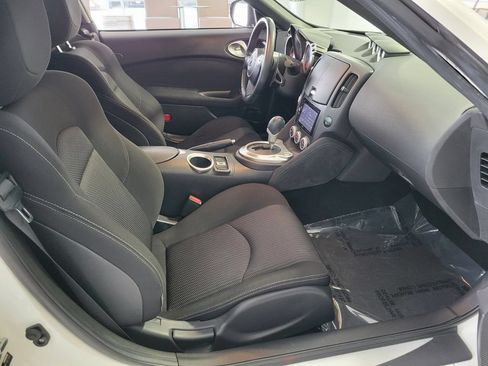 Used 2013 Nissan 370Z Roadster RWD image 14