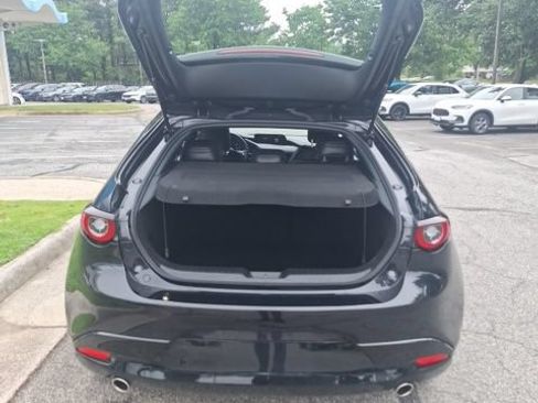Used 2024 MAZDA MAZDA3 s FWD image 8
