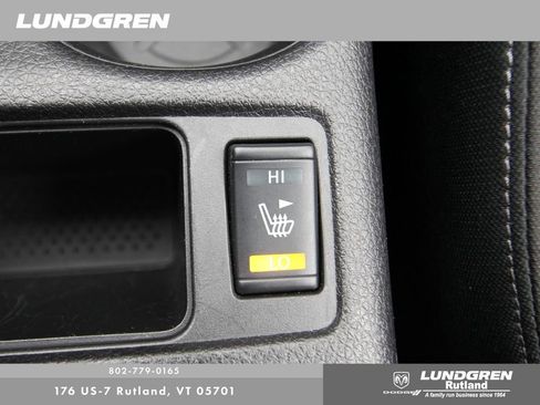 Used 2020 Nissan Rogue SV image 27