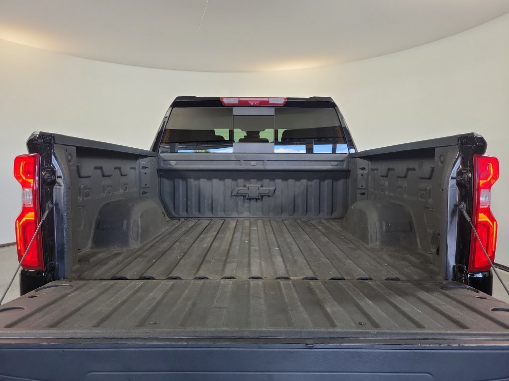 Used 2025 Chevrolet Silverado 1500 High Country w/ Midnight Edition AWD/4WD image 23