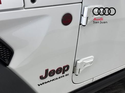 Used 2025 Jeep Wrangler Unlimited Rubicon image 5