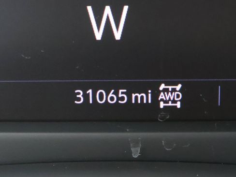 Used 2022 Cadillac XT4 Sport w/ Enhanced Visibility Package AWD/4WD image 33
