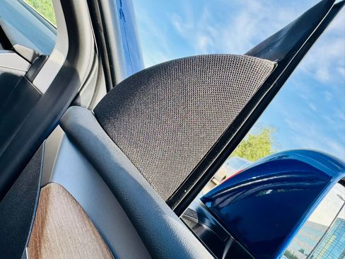 Used 2023 Tesla Model Y 2WD image 60