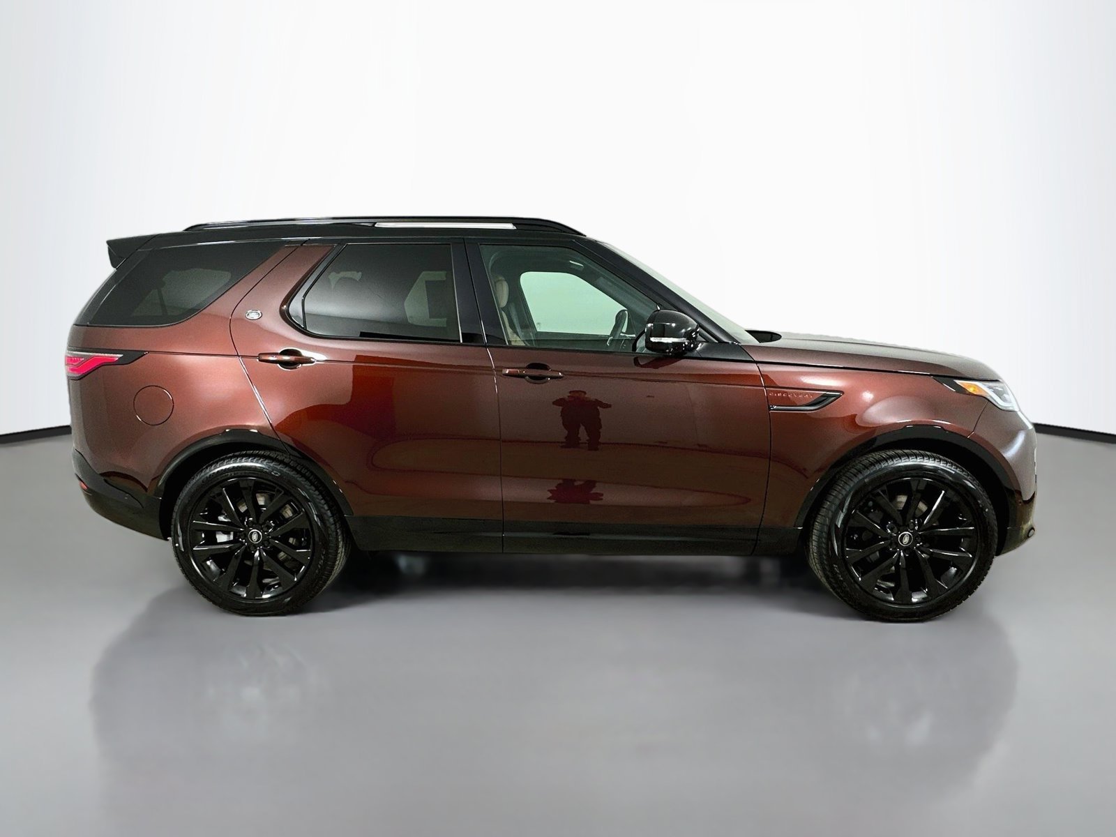 New 2026 Land Rover Discovery Limited Edition AWD/4WD image 4