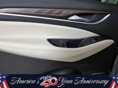 Used 2023 Buick Enclave Avenir w/ Avenir Technology Package AWD/4WD image 11