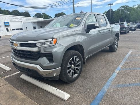 Used 2023 Chevrolet Silverado 1500 LT image 1