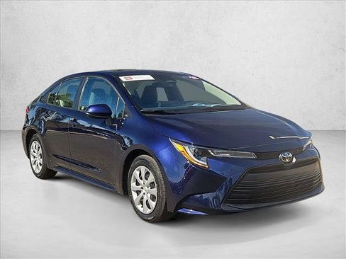 Certified 2025 Toyota Corolla LE FWD image 3