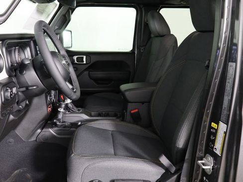 New 2026 Jeep Gladiator Willys AWD/4WD image 15