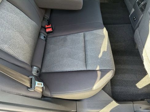 Used 2024 Nissan Rogue SV image 17