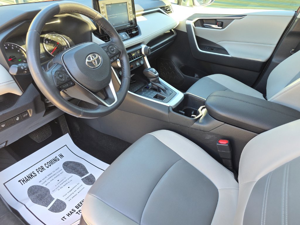 Certified 2022 Toyota RAV4 XLE Premium AWD/4WD image 12
