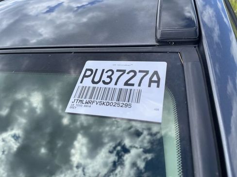 Certified 2019 Toyota RAV4 LE AWD/4WD image 28