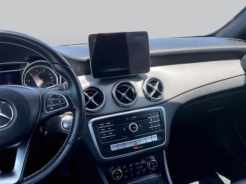 Used 2018 Mercedes-Benz GLA 250 w/ Premium Package image 7