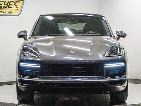Certified 2022 Porsche Cayenne Turbo AWD/4WD image 6