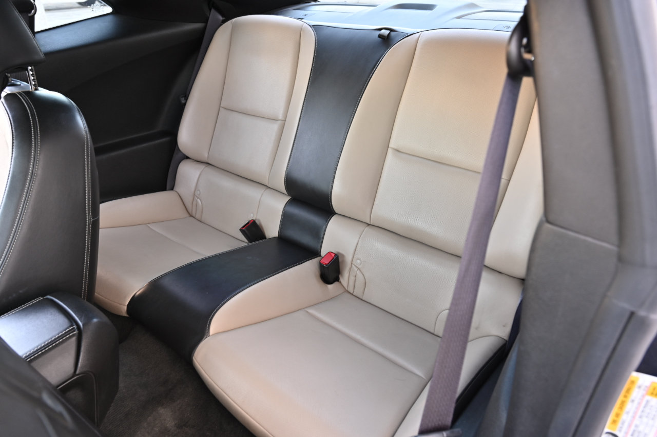 Used 2012 Chevrolet Camaro SS RWD image 13