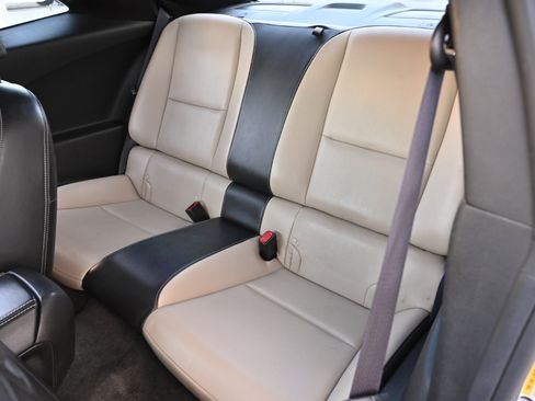 Used 2012 Chevrolet Camaro SS RWD image 13