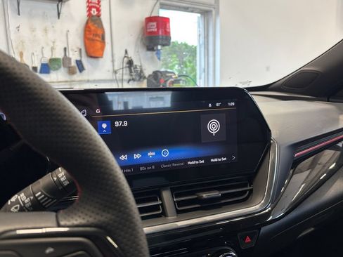 New 2026 Chevrolet Trax RS w/ Sunroof Package FWD image 19
