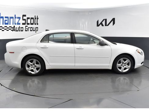 Used 2012 Chevrolet Malibu LS FWD image 6
