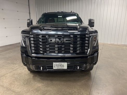 Certified 2024 GMC Sierra 2500 Denali Ultimate image 3