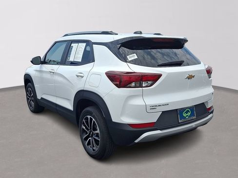 Certified 2025 Chevrolet TrailBlazer LT AWD/4WD image 4