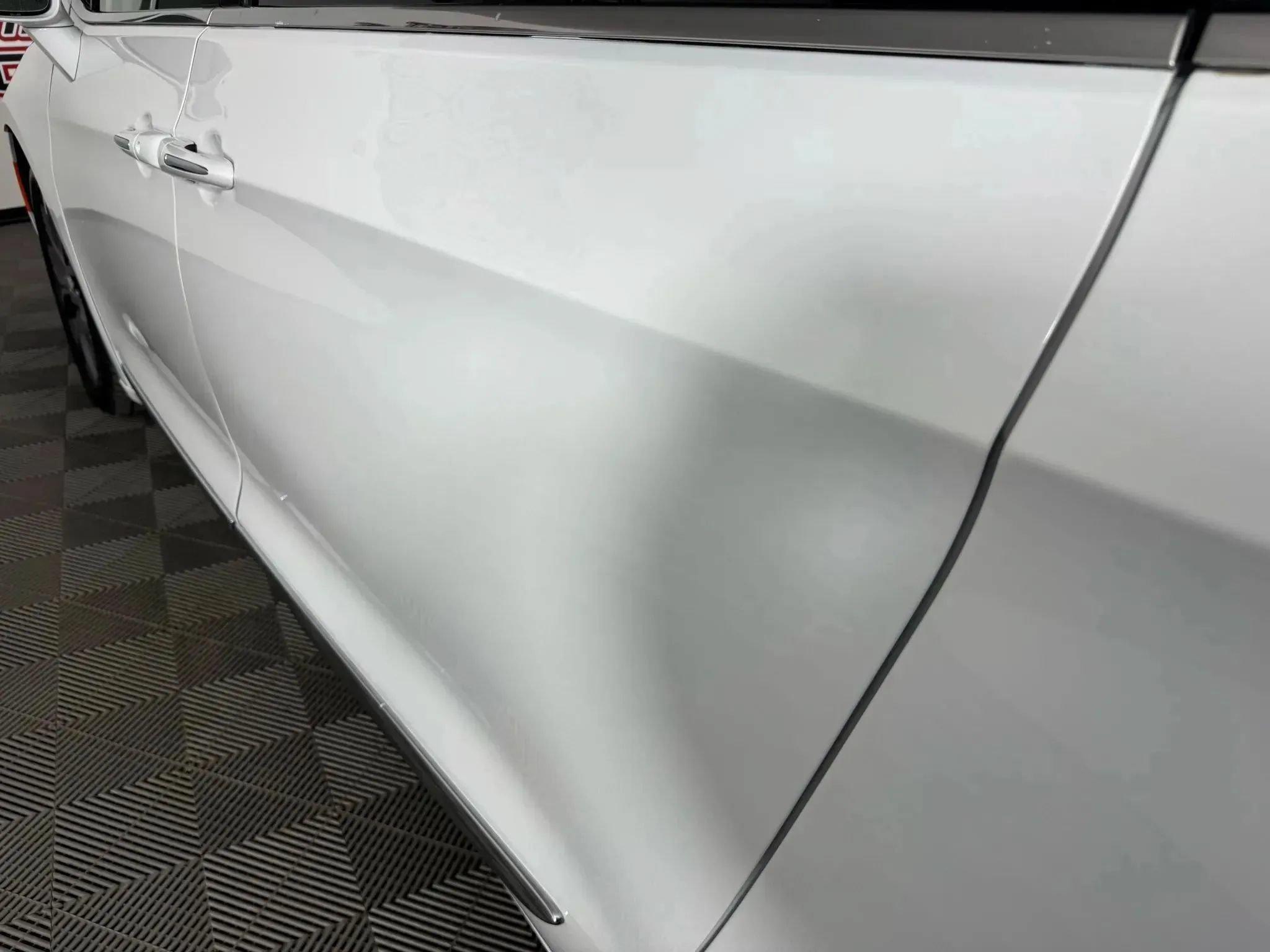 Used 2019 Chrysler Pacifica Limited FWD image 27