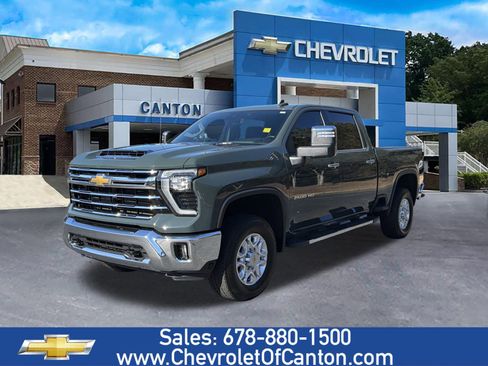 Used 2025 Chevrolet Silverado 2500 LTZ w/ LTZ Convenience Package image 1