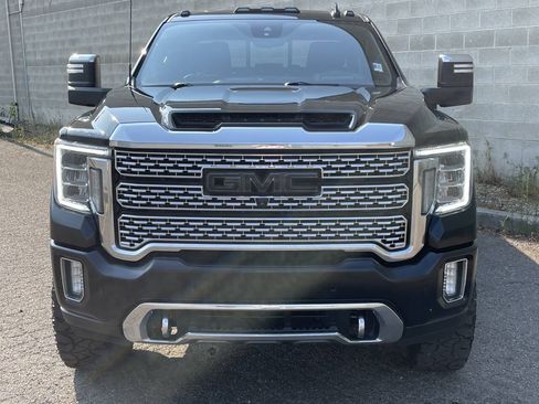Used 2022 GMC Sierra 3500 Denali w/ Denali Ultimate Package AWD/4WD image 2