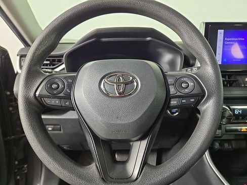 Used 2024 Toyota RAV4 XLE AWD/4WD image 22