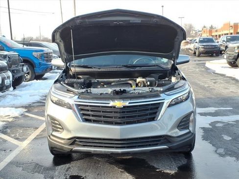 Used 2024 Chevrolet Equinox LT w/ LPO, Floor Liner Package image 31