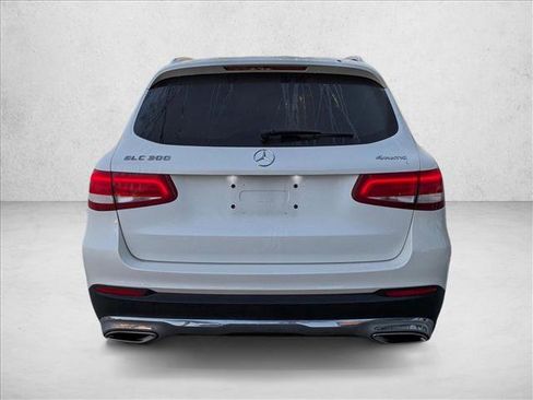 Used 2017 Mercedes-Benz GLC 300 4MATIC image 6