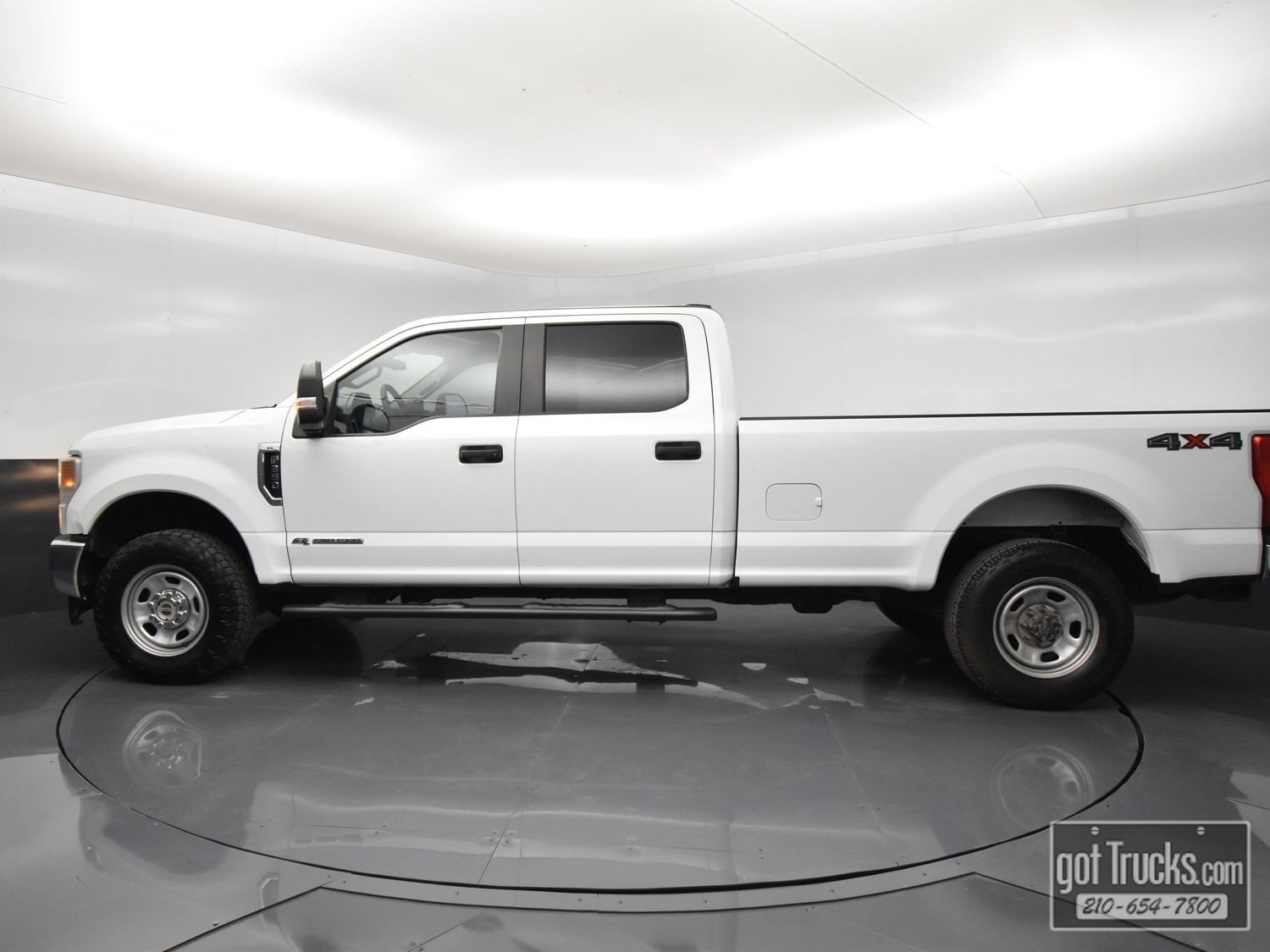 Used 2022 Ford F350 XL w/ Power Equipment Group AWD/4WD image 3