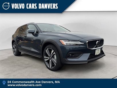 New 2026 Volvo V60 B5 Cross Country Plus w/ Climate Package