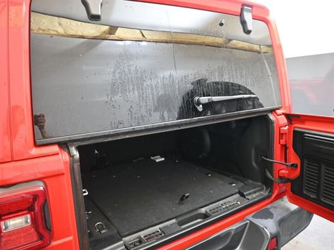 Used 2020 Jeep Wrangler Unlimited Sahara w/ Uconnect 4C Nav & Sound Group image 18