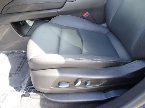 Certified 2023 Cadillac XT5 Premium Luxury w/ LPO, Floor Liner Package image 8