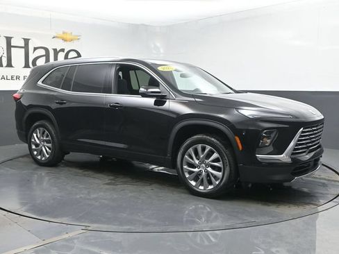 Used 2025 Buick Enclave Preferred w/ Power Package AWD/4WD image 6