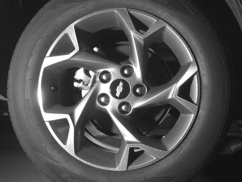 Used 2025 Chevrolet Trax LT FWD image 15