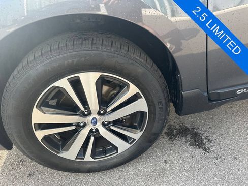 Used 2019 Subaru Outback 2.5i Limited AWD/4WD image 34