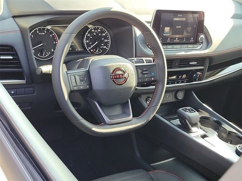 New 2026 Nissan Rogue SV image 4